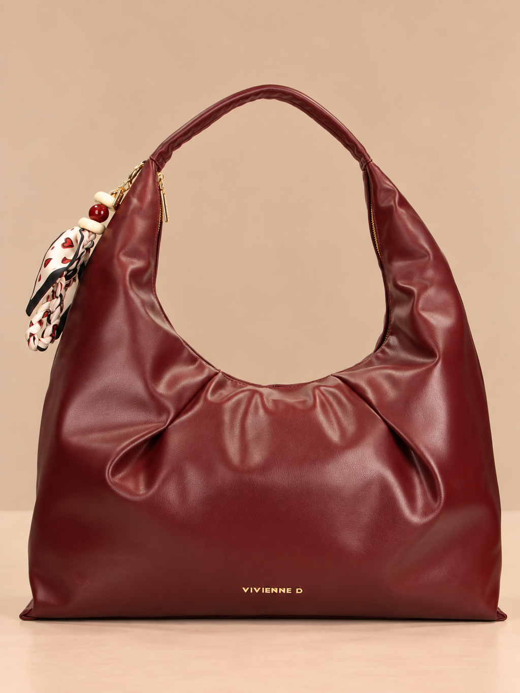 Shopper Carrie Bloom Vivienne D