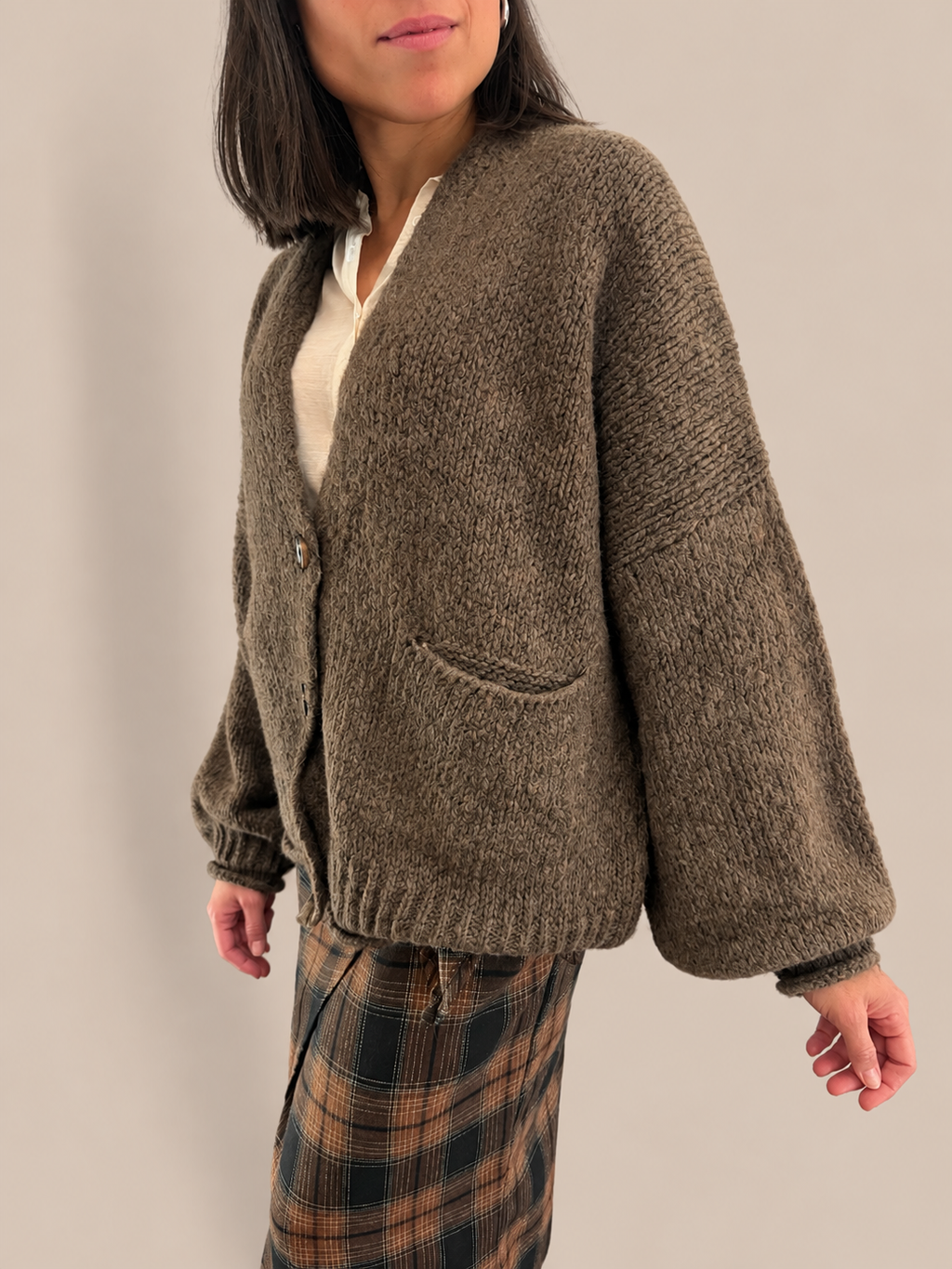 Cardigan over Haveone JIT-R026