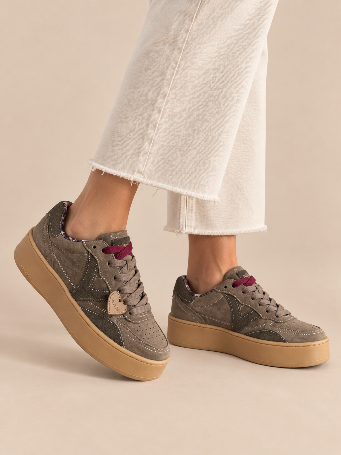 Sneaker Victoria Turin 1265105